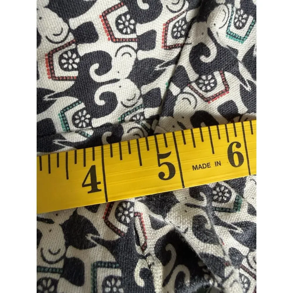 Banana Republic Women’s Elephant Print Shorts Flat Front White/Navy Size 6